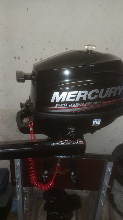 Извънбордов двигател MERCURY  3,5кс къс ботуш