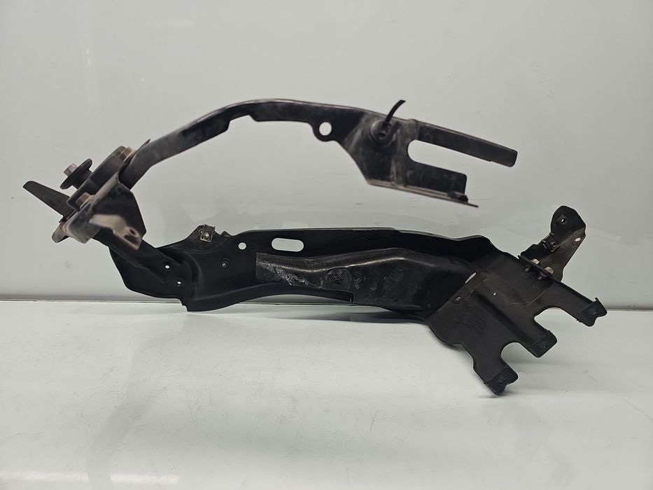 Suport far dreapta Mercedes Clasa S (W221) [Fabr 2005-2013] Berlina  A