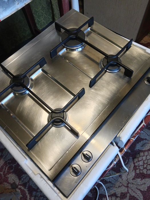 Vând plita inox  Electrolux și Zanussi