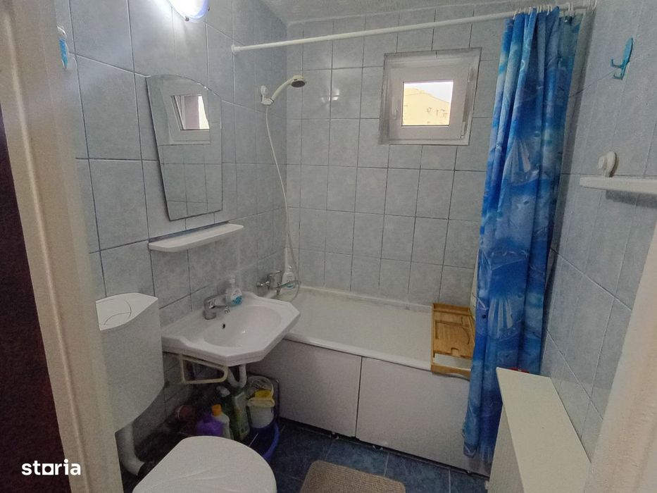 Apartament de 3 camere la pret de garsoniera in Berceni