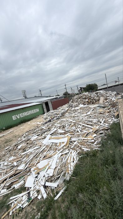 Дрова безплатно.