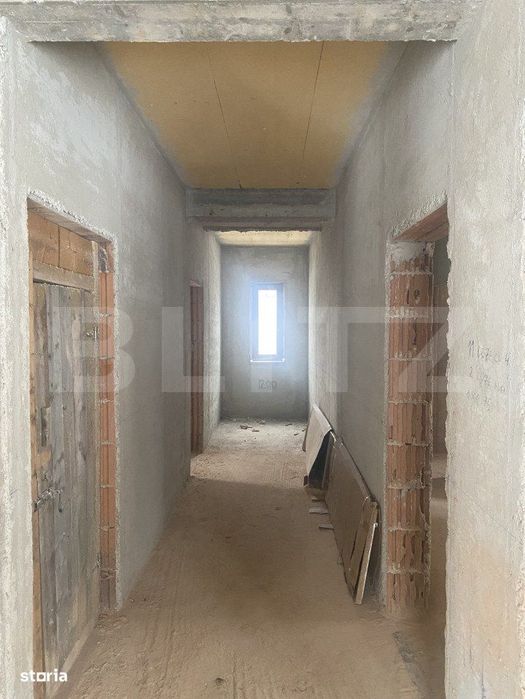 Pensiune la rosu de vanzare, 18 camere, 726 mp, zona Vatra Dornei