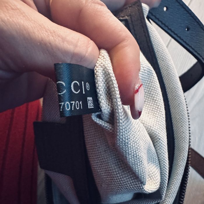 Granta Gucci  ca noua