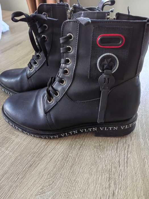 Дамски боти VLTN