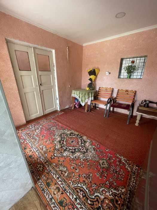 Nurafshon shahar, Birlik mahallada  8 sotix 7 xonali uchaska sotiladi