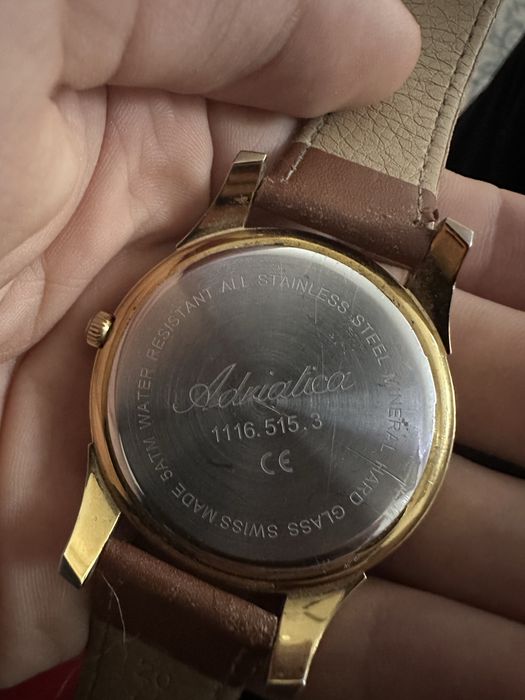 Продам швейцарские часы