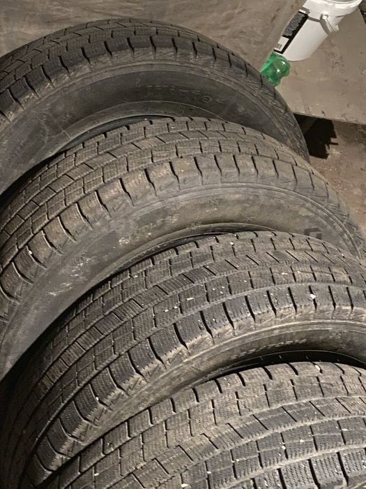 Резина на авто, размер 16