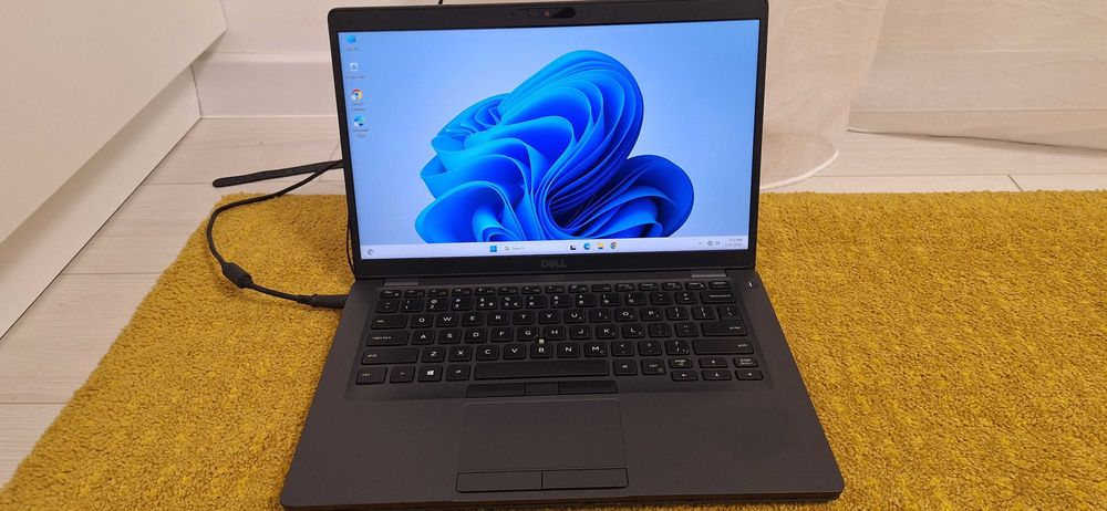 Laptop Dell I5 gen 8 barebone - fara memorie, ssd, baterie, incarcator