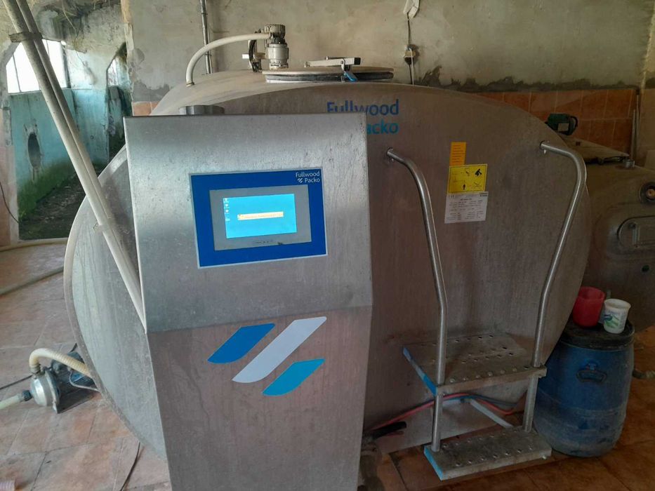 Хладила вана мляко