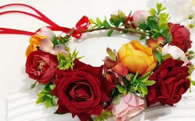 Венче диадема богата и пъстра