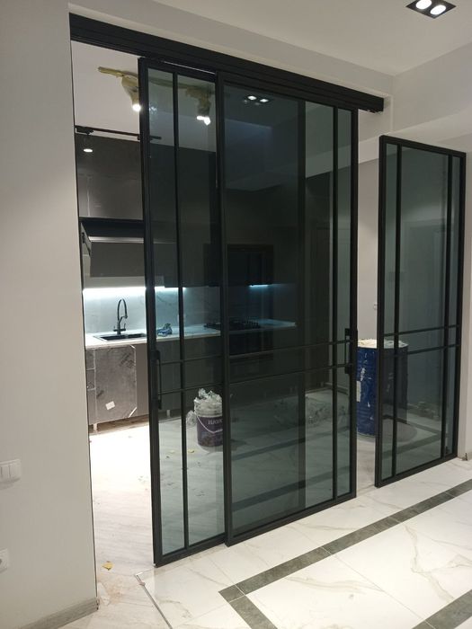 Межкомнатные стеклянные перегородки