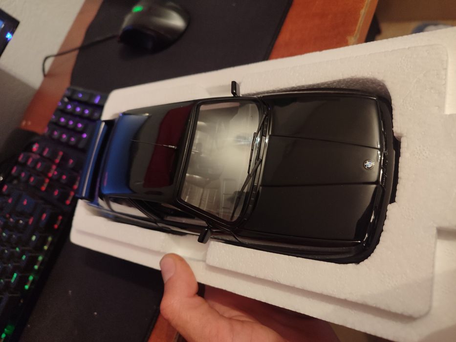 Bmw e30 m3 minichamps 1:18