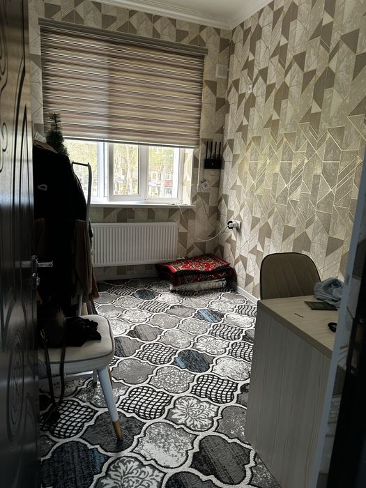 ҚИЗларга квартира ижарага. ОИЛАЛИЛИ ва ЎҒИЛ БОЛАларга эмас.