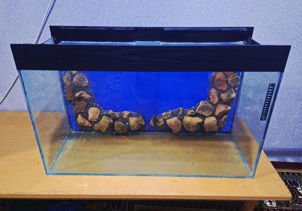 Срочно. Аквариум сотилади продаётся 120 литр