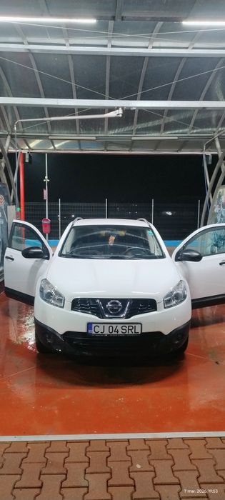 Vând Nissan Qashqai j10 an 2013  diesel 1.5  simplu 110 cai