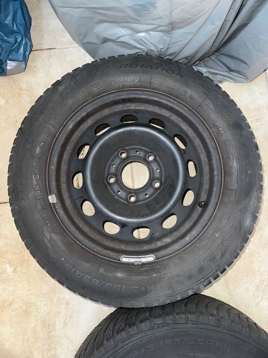4бр. железни джанти 5x120 със зимни гуми Goodyear Ultragrip 195/65/R15