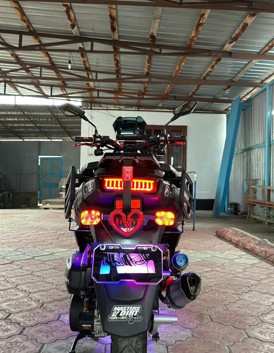 Продам скутер 180 кубов