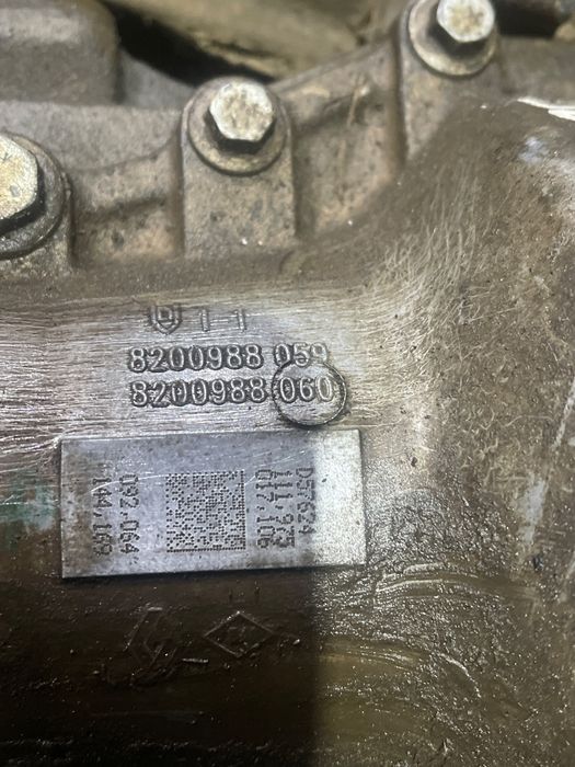 Cutie De Transfer Dacia Duster 2010 - >1.6I 16V 8200988057 8200988056
