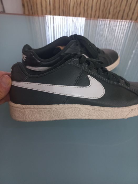 Кроссовки Nike кожаные