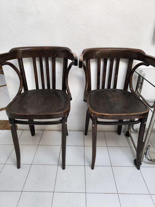 два стола добро състояние