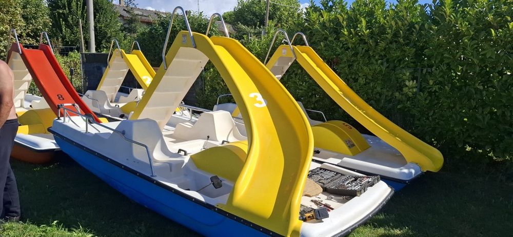 Hidrobiciclete MARTINI /  CAPRI 4 persoane