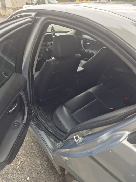 Bwm E90 cauta proprietar