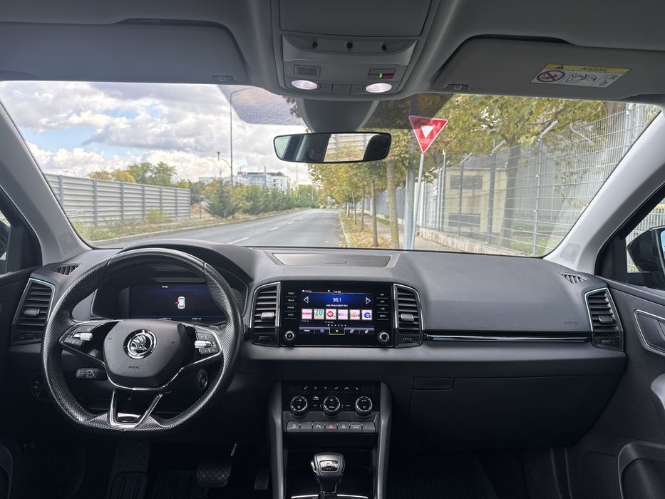 Skoda Karoq 1.5 150 CP 2024 Automat Garantie 2 Ani