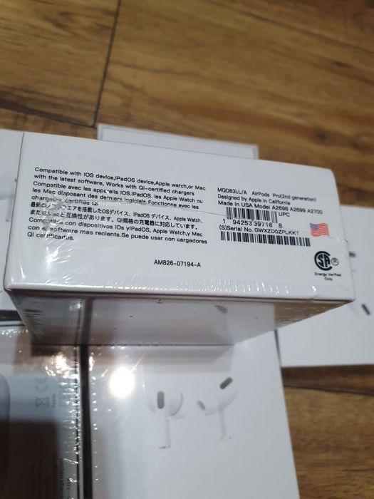 Vând Airpods pro