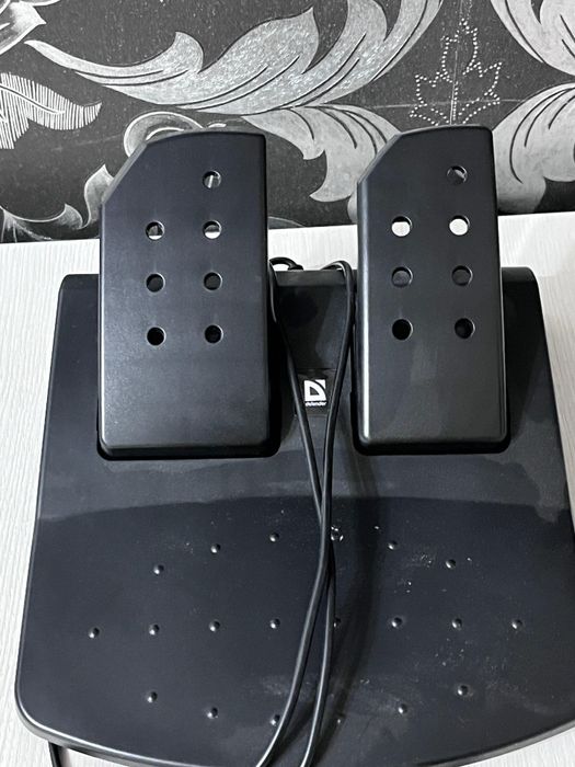 Продам игровой руль