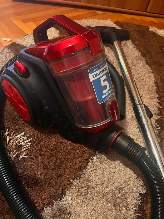 Aspirator cu fir daewoo