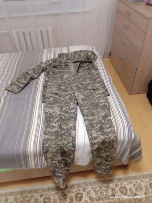Продам форму камуфлированную