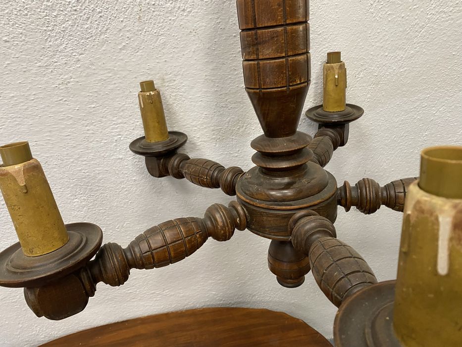 Френски полилей от дъб  лампа дърворезба