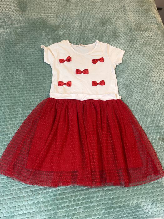 Детски дрехи и рокли