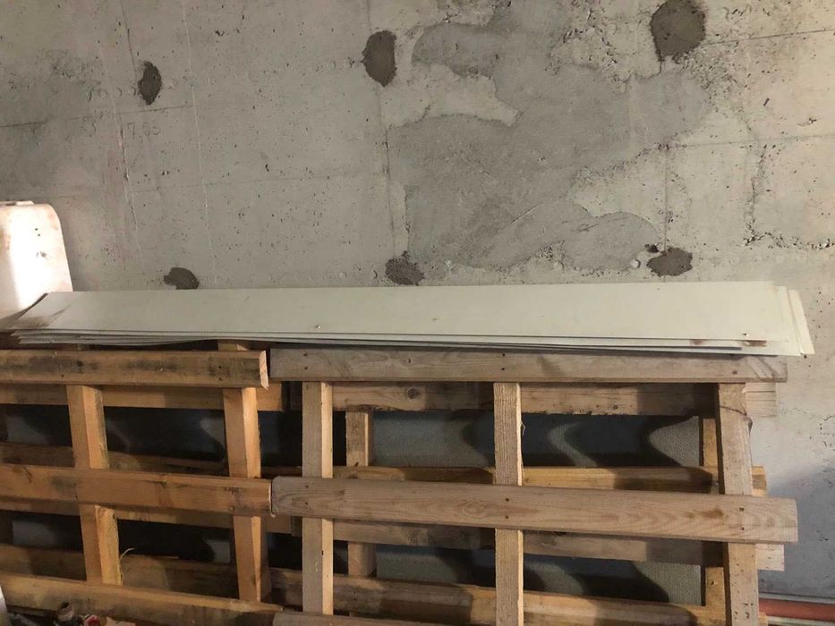 Използвани ламаринени капаци с ПВЦ покритие за било на покрив
