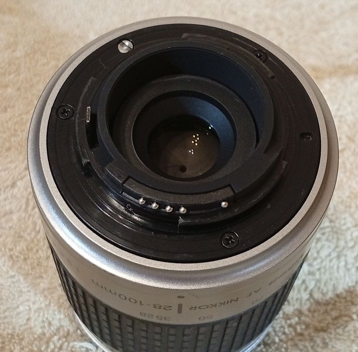 Aparat foto Nikon F 75