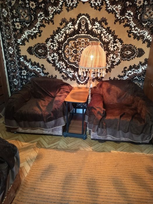 Продам диван и 2 кресла