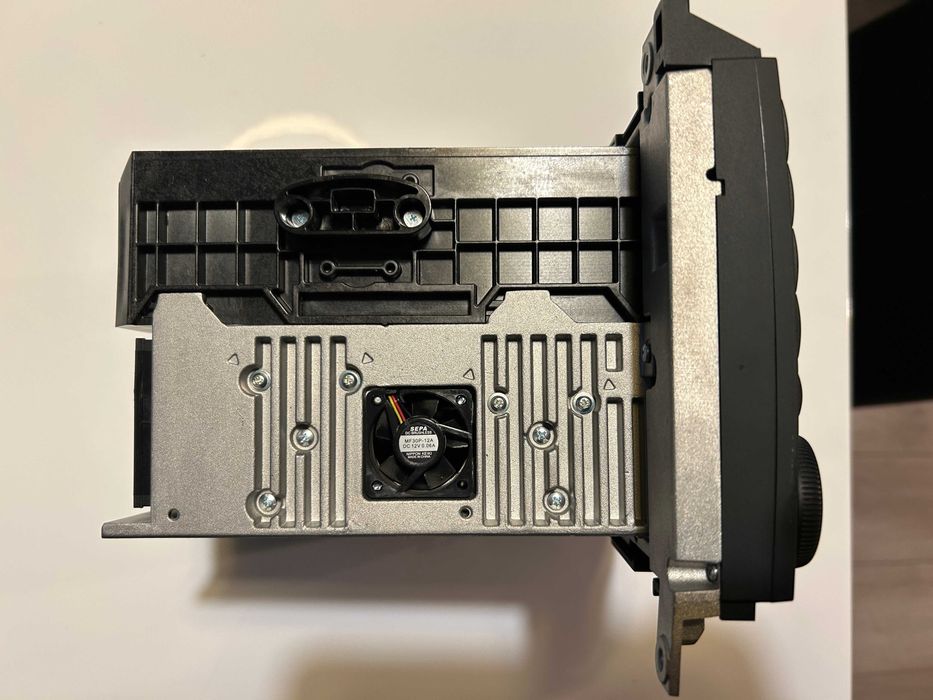 Оригинална мултимедия за Mercedes B Class – 6CD*Radio*B/T*USB