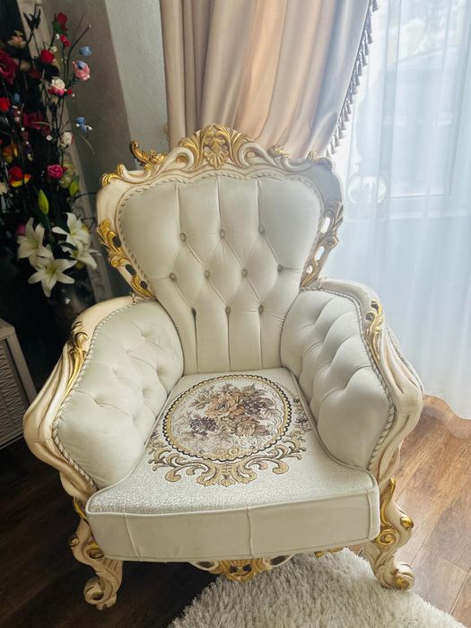 Vand set canapea cu fotolii baroc