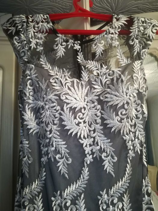 Вечернее платье  6000 тг