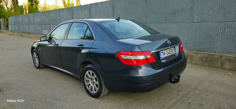 MERCEDES-BENZ E-Class 2009 — imagine 3