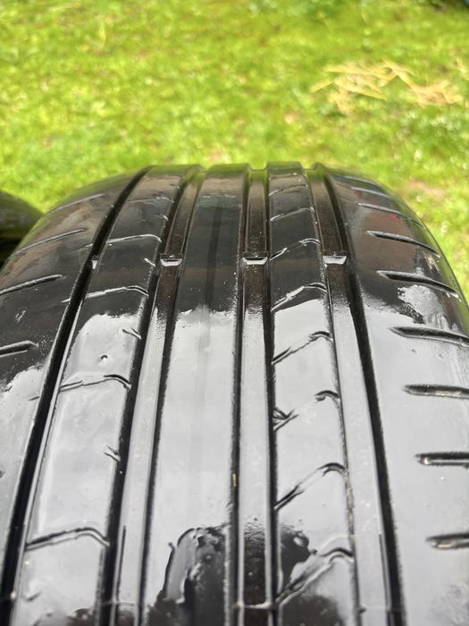 Anvelope vara 2 marimi 255/35/R19 si 225/40/R19