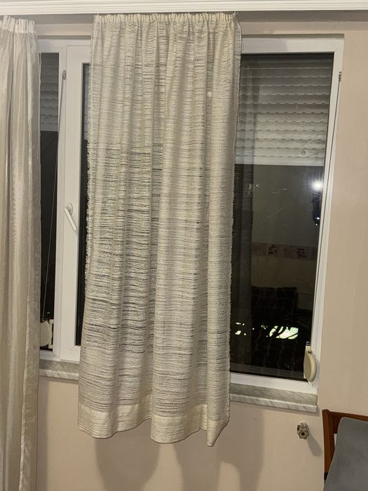 Перде може в две части