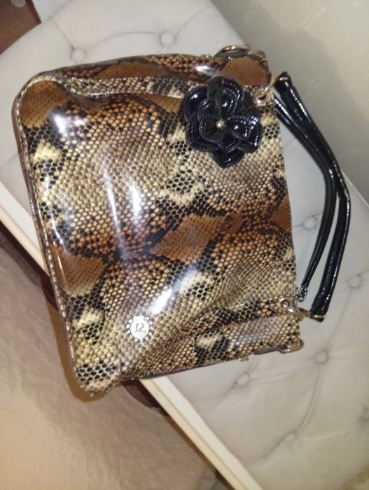 Дамская сумка. Лаковая