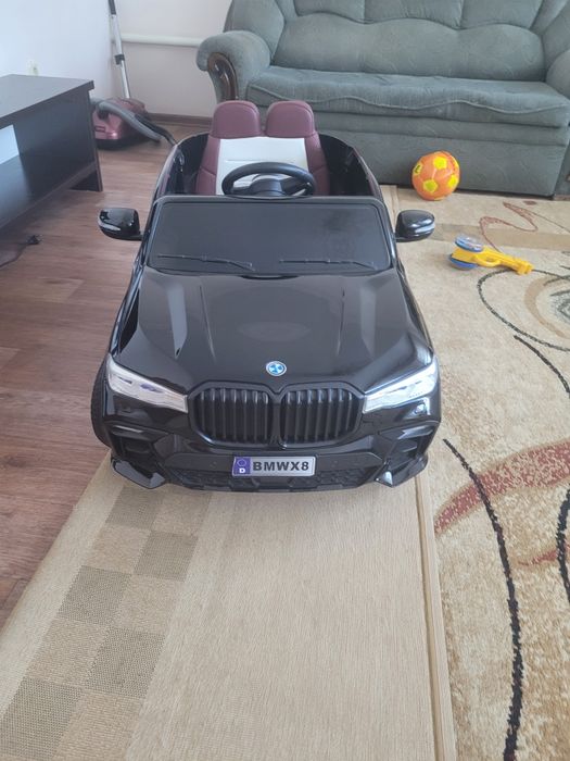 Машина для детей BMW 7