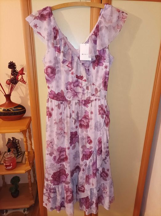 Лятна рокля "Mohito "Нова с етикет,размер L.