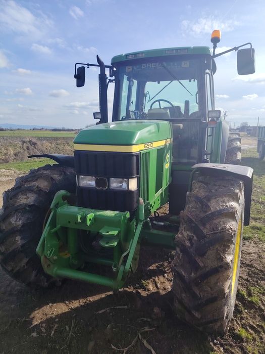 Tractor John deere 6910