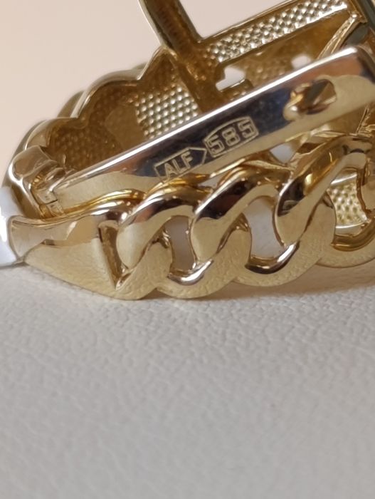 Золотая кольцо Итальянский бренд Christian Dior, производство Турция