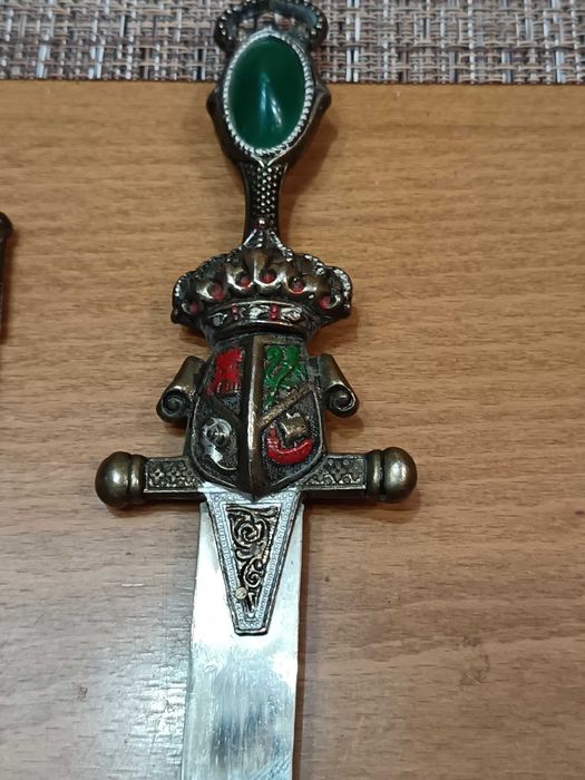 Декоративен нож/кама с кания