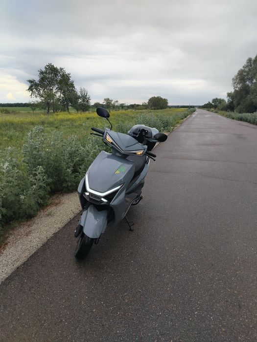 Продам скутер M12