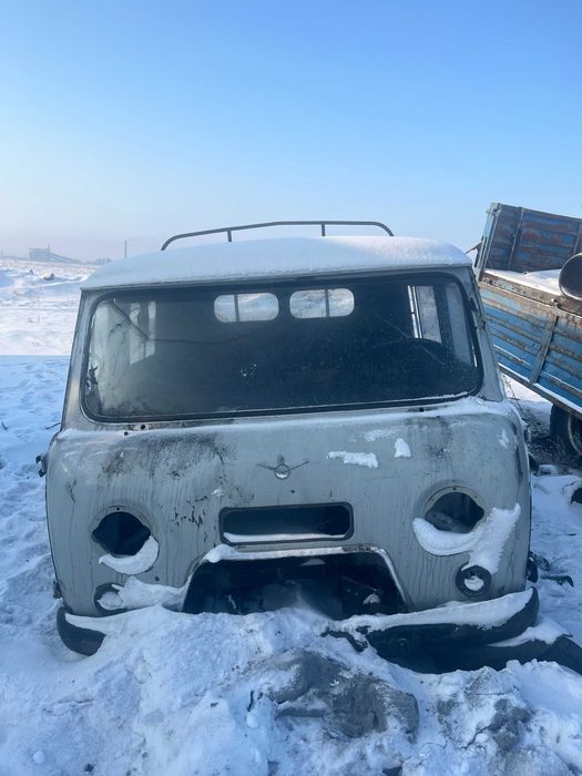 Автомобиль УАЗ 390945